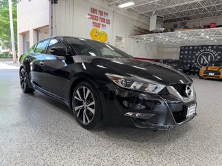 Used 2017 Nissan Maxima Platinum image 1