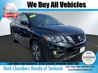 Used 2019 Nissan Pathfinder SV image 1