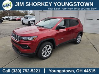 New 2025 Jeep Compass Latitude image 1