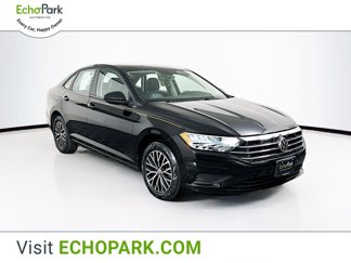 Used 2021 Volkswagen Jetta SE w/ SE Cold Weather Package image 1