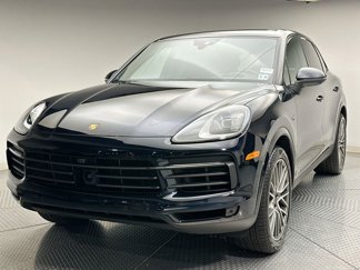 Used 2023 Porsche Cayenne image 1