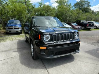 Used 2023 Jeep Renegade Latitude image 1