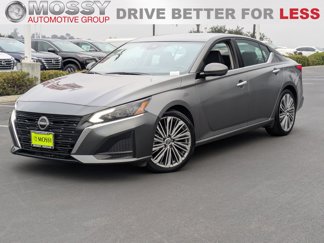 Used 2023 Nissan Altima 2.5 SL image 1