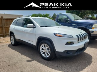 Used 2017 Jeep Cherokee Latitude image 1