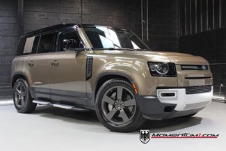 Used 2020 Land Rover Defender 110 SE image 1