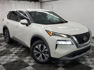 Used 2023 Nissan Rogue SV image 1