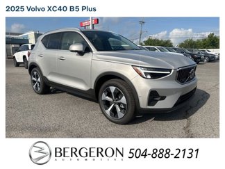 New 2025 Volvo XC40 B5 Plus image 1