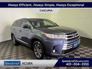 Used 2017 Toyota Highlander XLE image 1