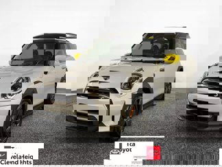 Used 2022 MINI Cooper SE image 1