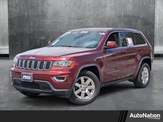 Used 2019 Jeep Grand Cherokee Laredo image 1