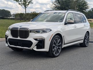 Used 2021 BMW X7 M50i image 1