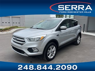 Used 2017 Ford Escape SE image 1