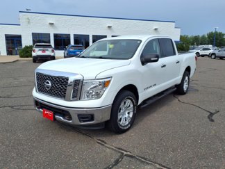 Used 2018 Nissan Titan SV image 1