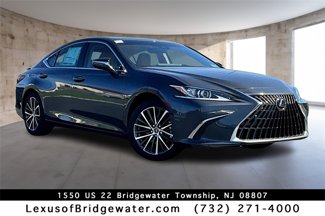 New 2025 Lexus ES 300h w/ Premium Package image 1