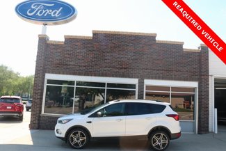 Used 2019 Ford Escape SEL image 1