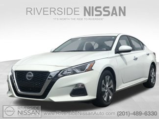 Certified 2022 Nissan Altima 2.5 S image 1