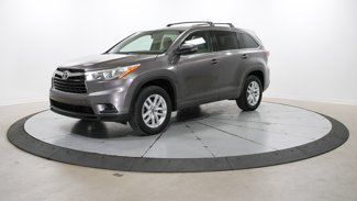 Used 2016 Toyota Highlander LE image 1
