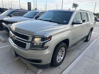 Used 2016 Chevrolet Suburban LT image 1