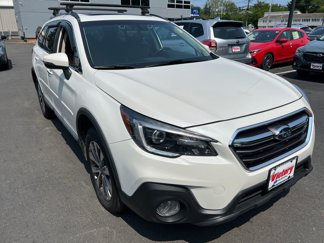 Used 2018 Subaru Outback 3.6R Touring image 1
