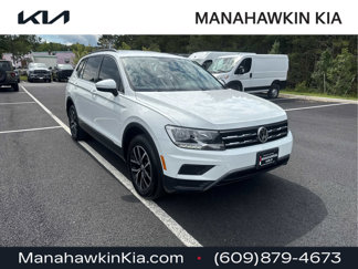 Used 2021 Volkswagen Tiguan SE image 1