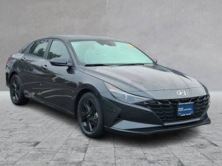 Certified 2022 Hyundai Elantra SEL image 1