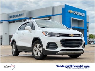 Used 2017 Chevrolet Trax LT w/ LT Convenience Package image 1