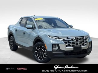 Used 2023 Hyundai Santa Cruz SE image 1