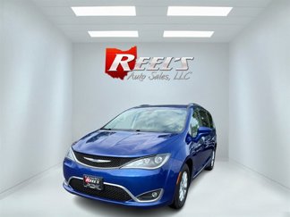 Used 2018 Chrysler Pacifica Touring-L Plus image 1
