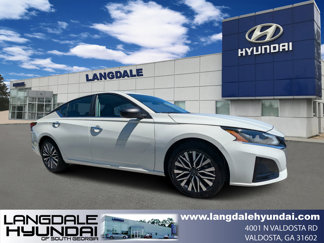 Used 2025 Nissan Altima 2.5 SV image 1