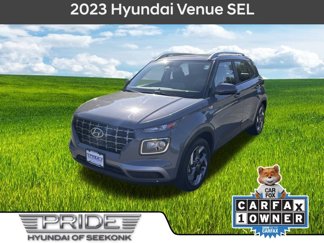 Used 2023 Hyundai Venue SEL image 1