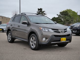 Used 2015 Toyota RAV4 XLE image 1