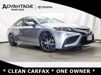 Used 2023 Toyota Camry SE image 1