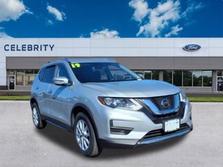 Used 2019 Nissan Rogue SV image 1