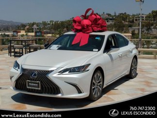 Used 2020 Lexus ES 300h w/ Premium Package image 1