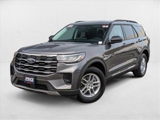 Used 2025 Ford Explorer Active image 1