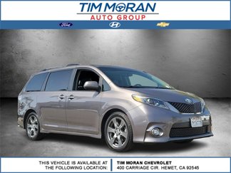 Used 2017 Toyota Sienna SE Premium image 1