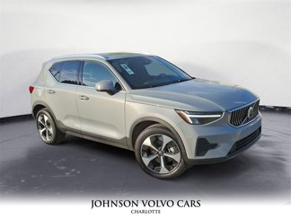 New 2025 Volvo XC40 B5 Core w/ Climate Package image 1