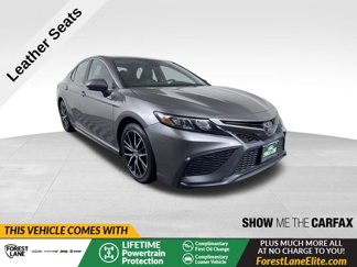 Used 2021 Toyota Camry SE image 1