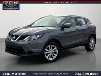 Used 2018 Nissan Rogue Sport S image 1