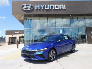 New 2025 Hyundai Elantra Sport image 1