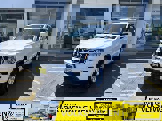 Used 2022 Jeep Grand Cherokee Laredo E image 1