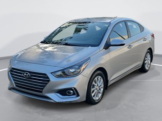 Used 2020 Hyundai Accent SEL image 1