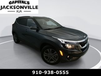 Used 2023 Kia Seltos S image 1