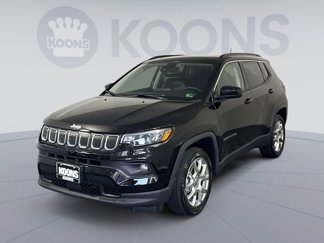 Used 2022 Jeep Compass Latitude w/ Sun and Sound Group image 1