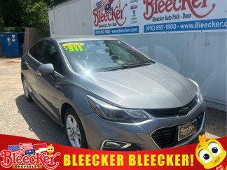 Used 2018 Chevrolet Cruze LT w/ Convenience Package image 1