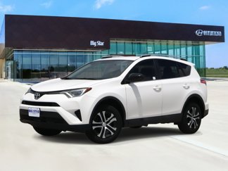 Used 2016 Toyota RAV4 LE image 1