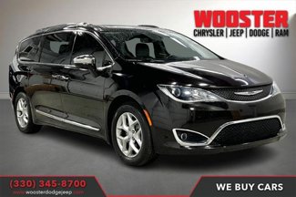 Used 2019 Chrysler Pacifica Limited image 1