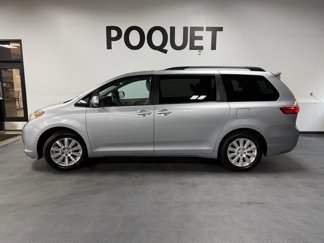 Used 2015 Toyota Sienna LE image 1