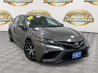 Used 2022 Toyota Camry SE image 1