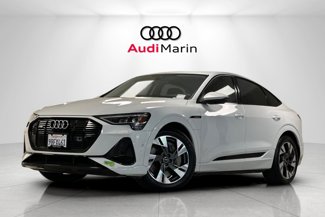 Used 2022 Audi e-tron Premium w/ Convenience Plus Package image 1